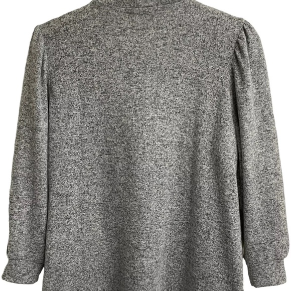 Adrienne Vittadini Sweater Top Shirt Womens Medium Grey Crystal Button Accents - Picture 6 of 10